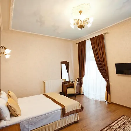 Mini-hotel 3* Lviv