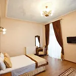 Mini-hotel 3* 利沃夫