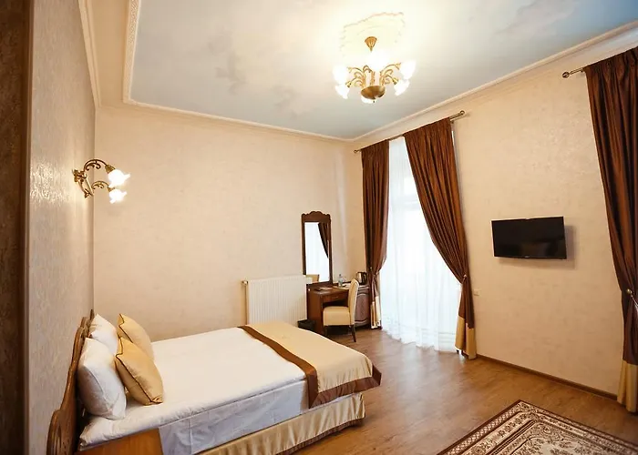 Mini-hotel 3* إلفيف